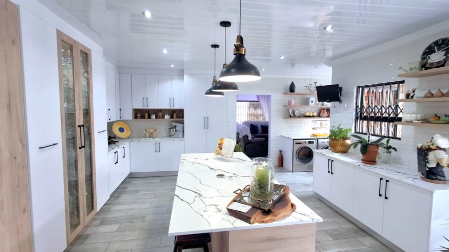 4 Bedroom Property for Sale in Vaalpark Free State